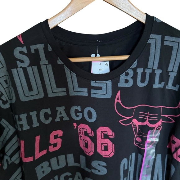 NBA Womens Chicago Bulls Graphic Crop Tee Black All Over Print XXL - Picture 11 of 13